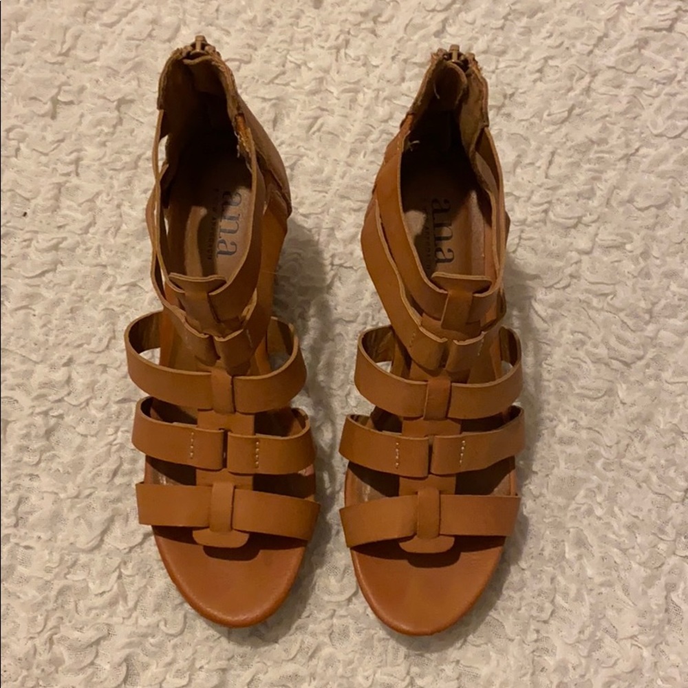 Brown Wedges